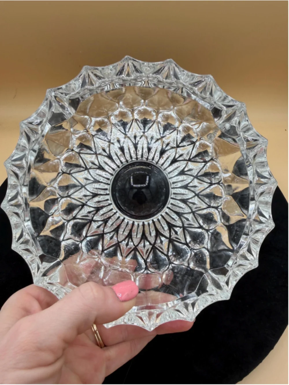 Vintage Clear Pressed Glass Serving Bowl Starburst Diamond Scalloped Rim 7.5&quo
